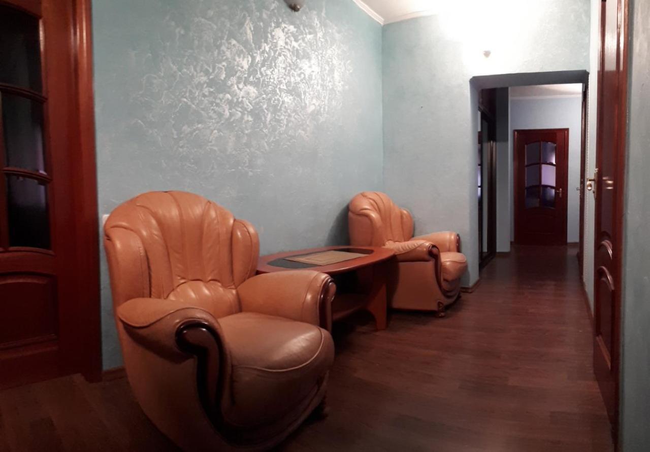Хостел Оболонь Kiev Exterior foto