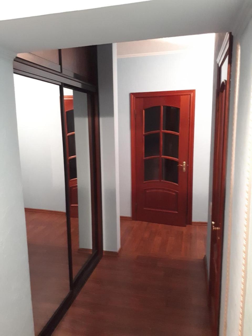 Хостел Оболонь Kiev Exterior foto